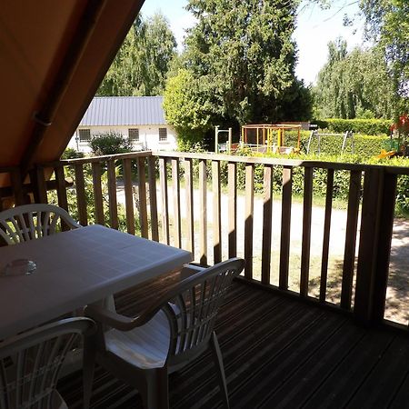 Camping Smile & Braudieres Mézières-sous-Lavardin Buitenkant foto